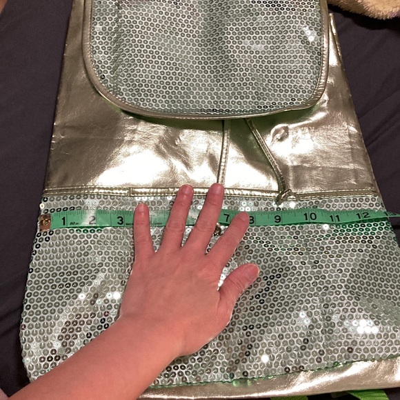 Nwot kids sparkly back pack - Picture 4 of 5